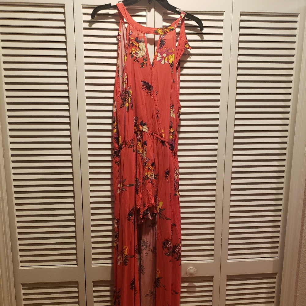 Tropical Peach Floral Romper with overlay - Picture 13 of 14